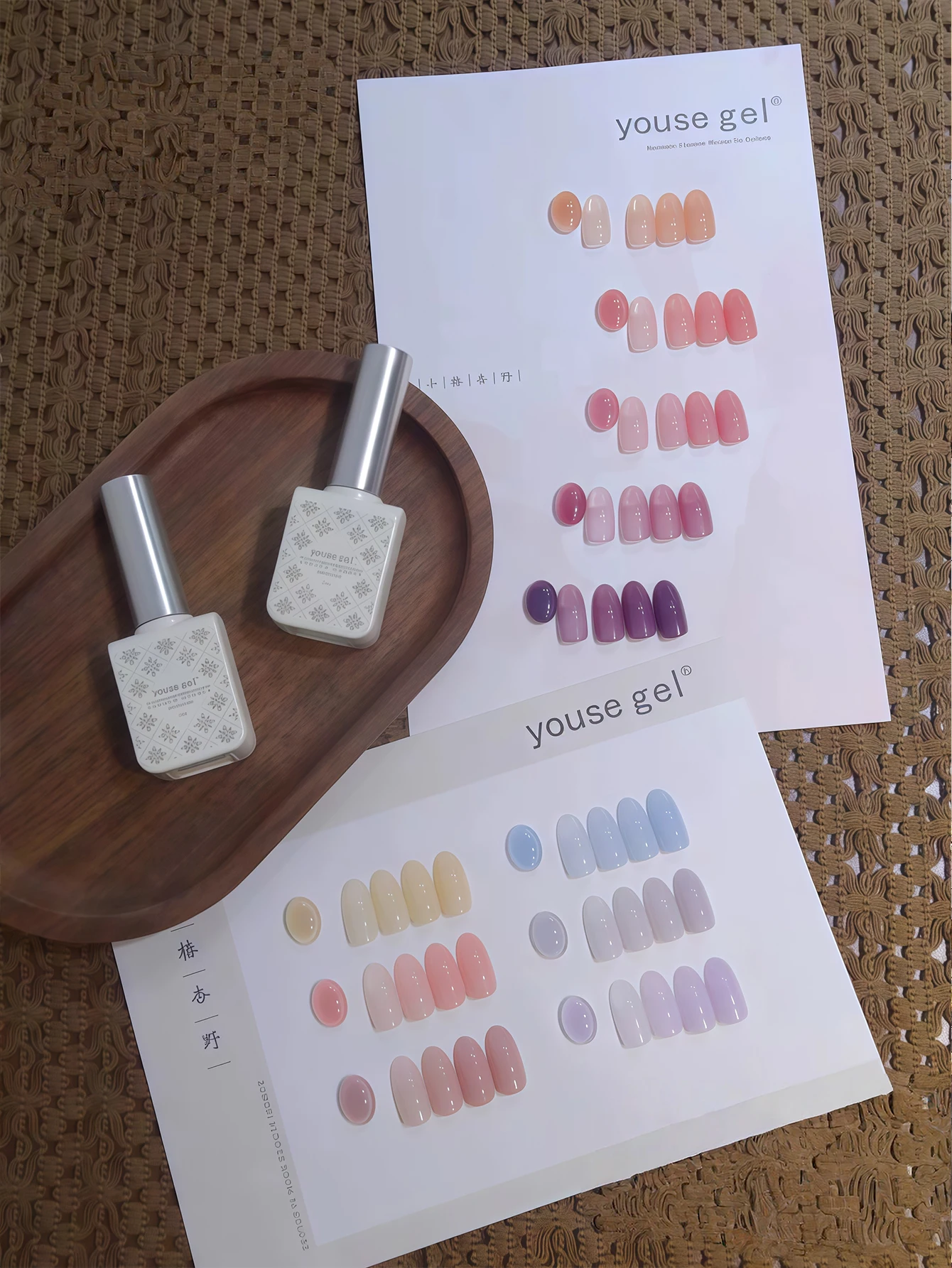 Ensemble de vernis à ongles gel 56 couleurs avec finition transparente, nuancier, gel UV pour ongles, charme artistique pour nail art.