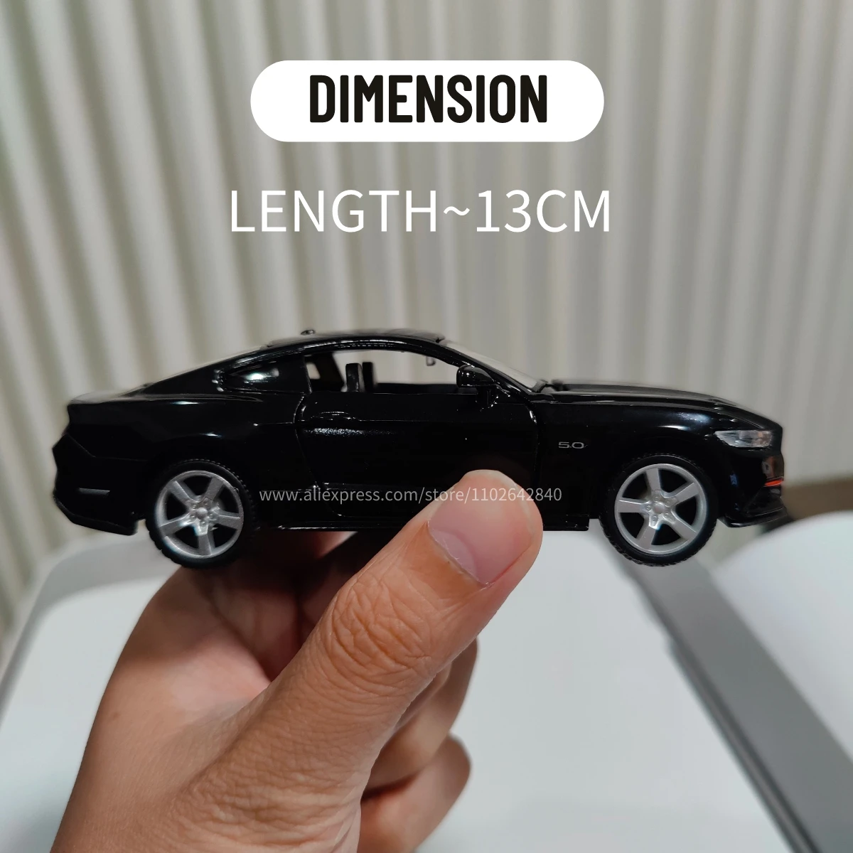 Scale 1/36 Ford Mustang Black Car Model Replica Diecast Mini Vehicle Collection Home Interior Decor Xmas Gift Kid Boy Toy