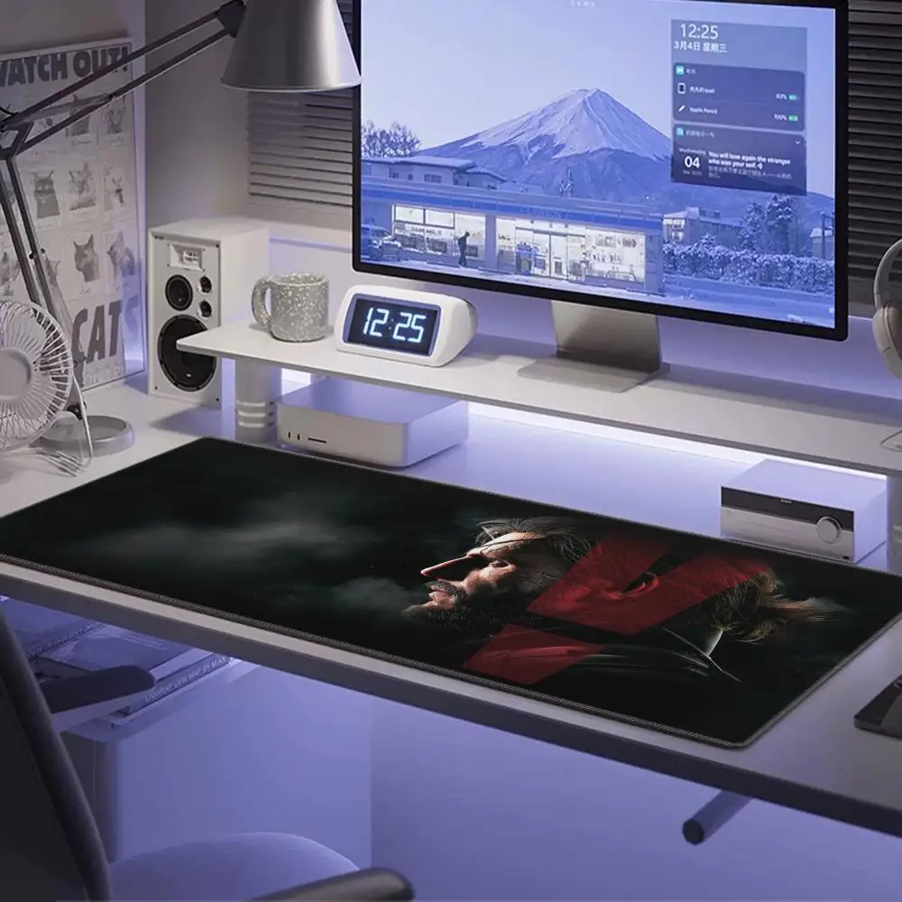 Hot Games Metal Gear Solid Mouse Pad XXL Gaming Accessories Office Gamer Keyboard Desk Mat Non-Slip Laptop rubber Anime Mousepad