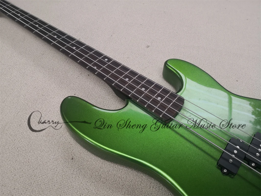 4 strings metal green bass guitar prec bass basswood body black neck blac head fixed bridge rosewood fingerboard