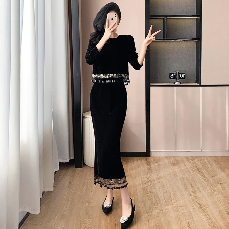 Fashion Autumn Winter Velvet Two Piece Set For Women O Neck Long Sleeve Sequins Tassel Tops+Velour Split Bodycon Midi Skirt Suit