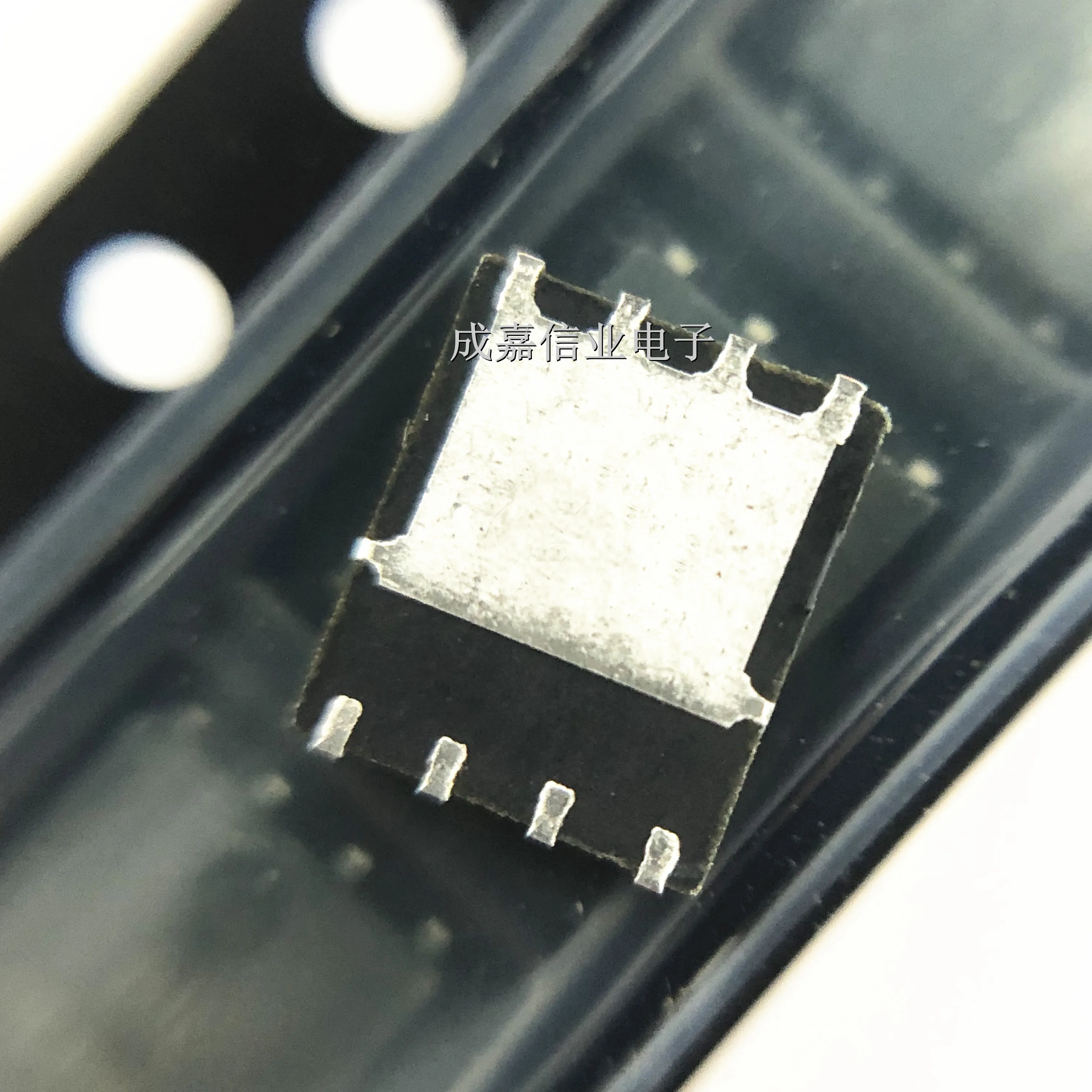 10pcs/Lot BRCS060N03ZC PDFN-8(5x6) N-channel Field-Effect Transistor (MOSFET) 45A 30V 28W -55℃~+150℃