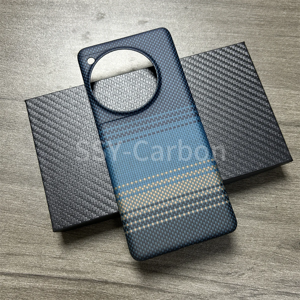 

For Oneplus 12 Kevlar ultra-thin mobile phone case, luxury carbon fiber ultra-light ultra-thin protective case