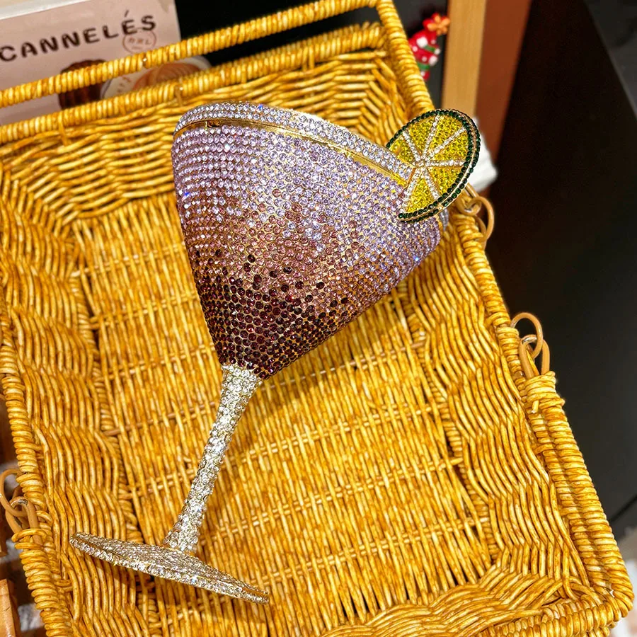 Fashion and creative high-end cocktail goblet diamond-encrusted dinner bag, shiny and ineffective diamond clutch messenger bag