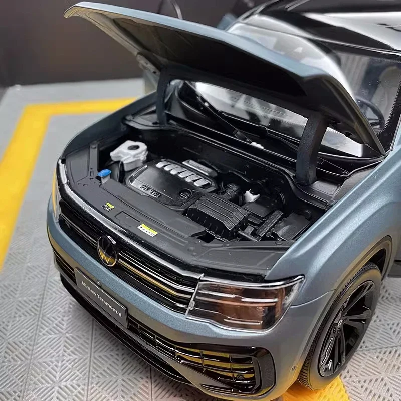 1:18 Original Saic Volkswagen Brand-new Way On The X Teramont 2022 Alloy Simulation Car Model Toy Display Collection Gifts