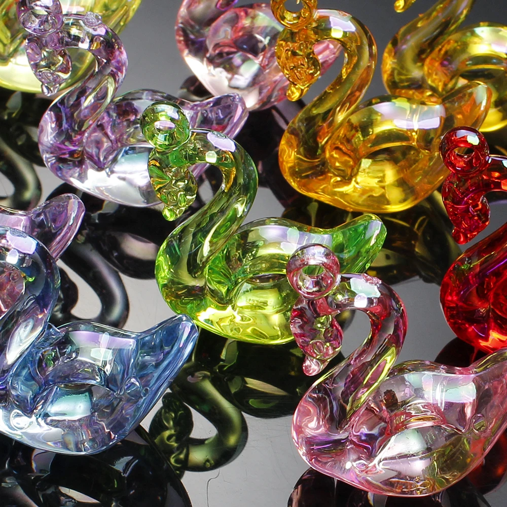 5 Stück gemischte Farben transparente Farbverlauf-Acryl-Schwan-Anhänger im niedlichen Y2K-Stil für Handarbeiten und DIY-Schmuckzubehör – Detail 3