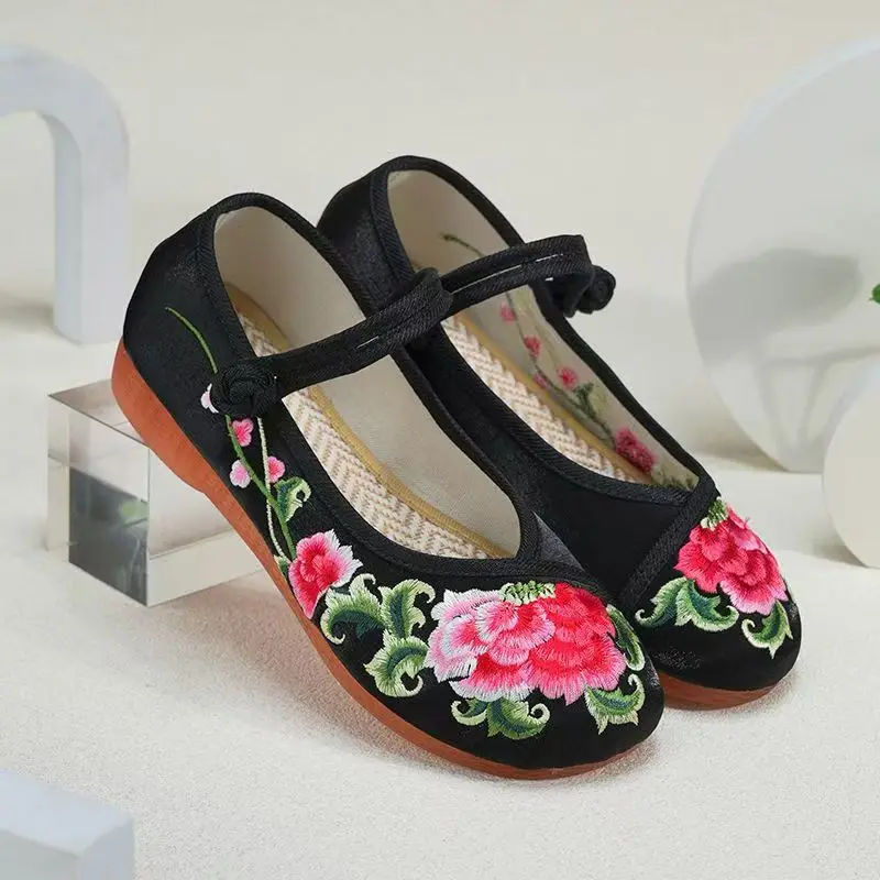 

Новые женские парусиновые туфли на низком каблуке с цветочной вышивкой, мягкая подошва, нескользящие туфли Мэри Джейн с круглым носком, легкие туфли ханьфу в этническом стиле
