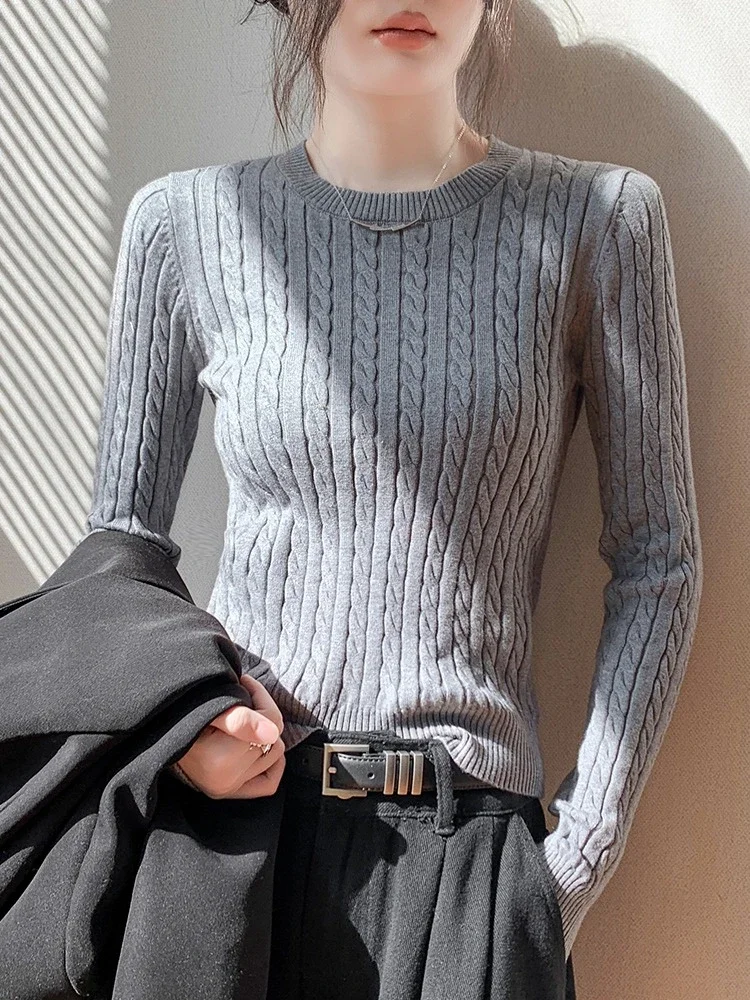 Chic White Long‑Sleeve Sweater 2026 Autumn Winter New Cable Knit Women's Pullover Versatile Layering Base Tops