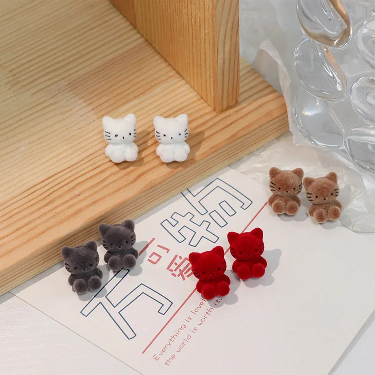 New Cute Flocking Plush Cat Earring Japan Korea for Women Girls Bear Cartoon with A Hundred Earrings Party Jewelry Gifts