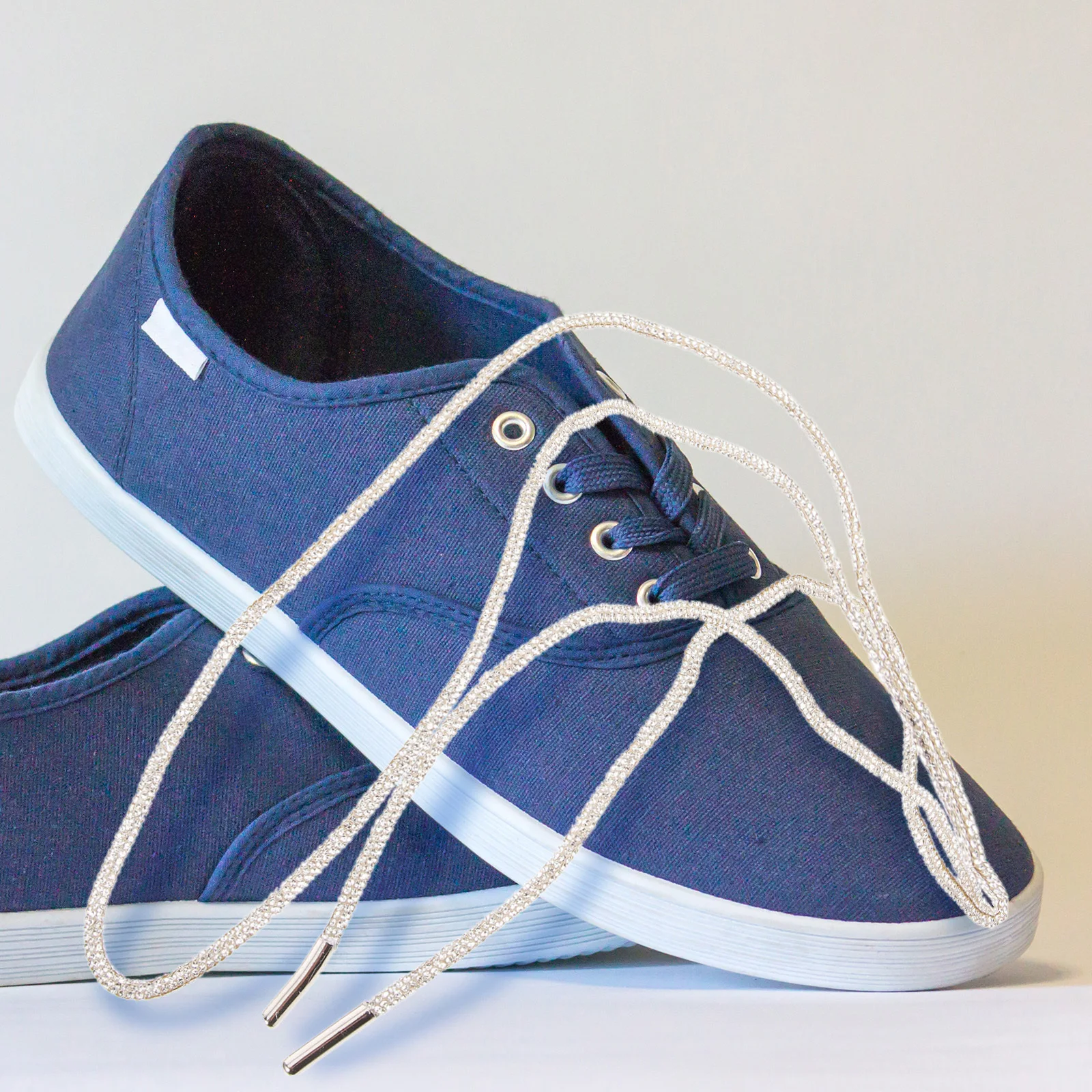 

Rhinestone Shoe Lace 3M Glitter DIY Rope for Clothing Decor Shoes Hoodie String Shiny Waist Belt Craft Supply Bling Trimming