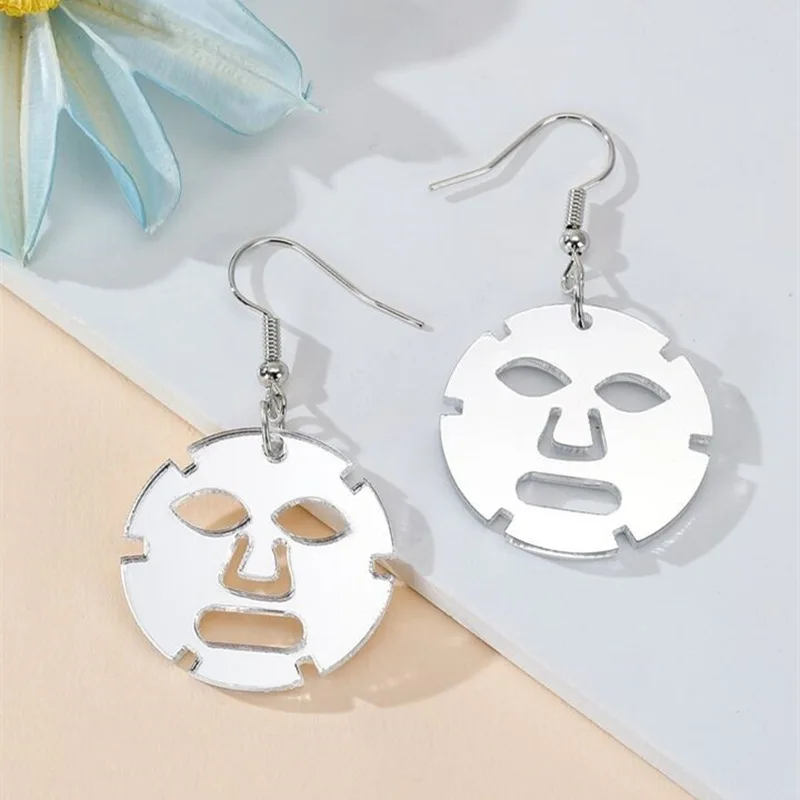 Creative White Acrylic Face Pack Dangle Earrings Funny Facial Masque Earrings For Women Halloween Jewelry