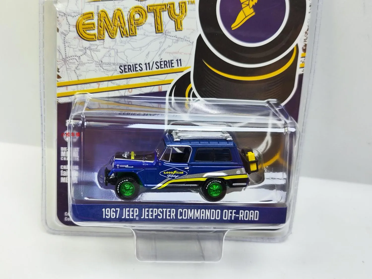 1:64 1967 JEEP JEEPSTER COMMANDO series  Diecast Metal Alloy Model Car Toys For  Gift Collection