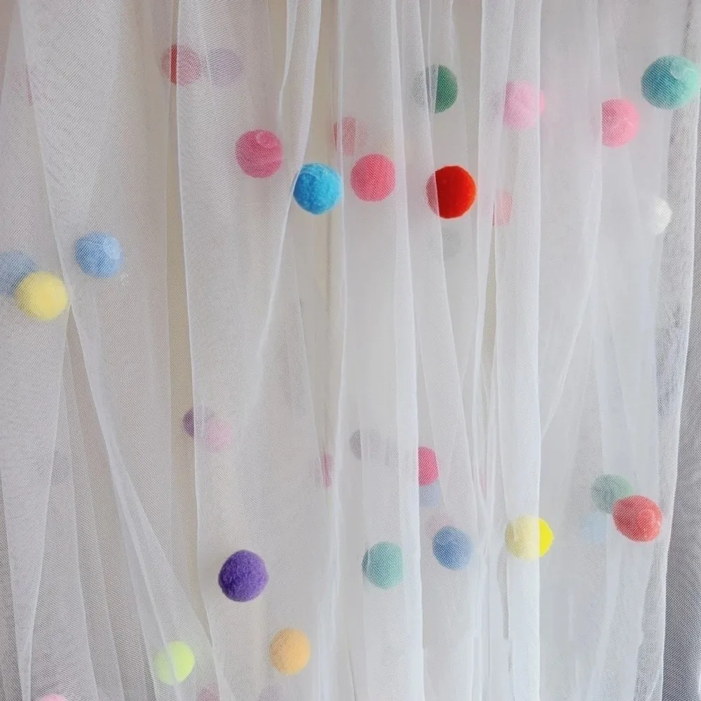 Home Decor 3D Pom-Poms Tablecloth Handmade Romantic Wedding Desktop Decoration Decorative Tulle Table Runner Party Decor