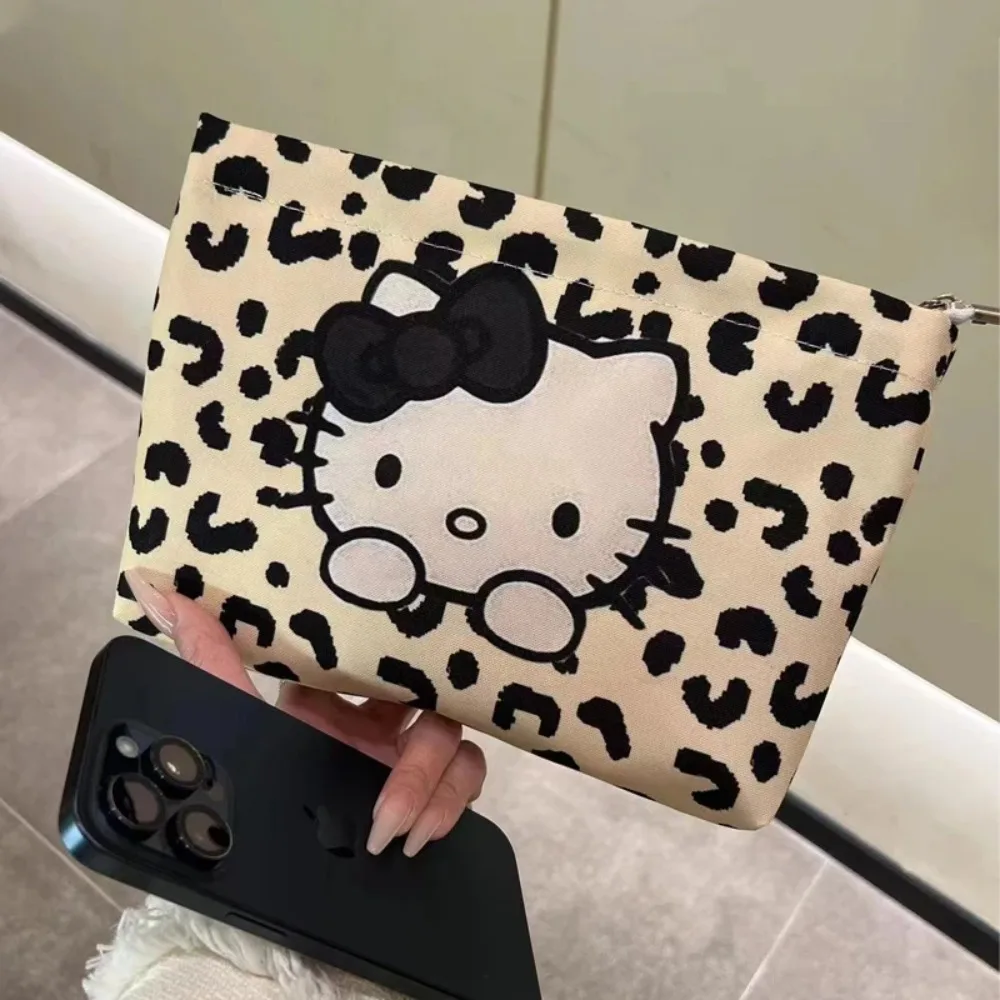 Vintage leopardo impressão olá kitty saco de maquiagem armazenamento portátil dos desenhos animados bonito kawaii japonês olá kitty saco de armazenamento presente aniversário