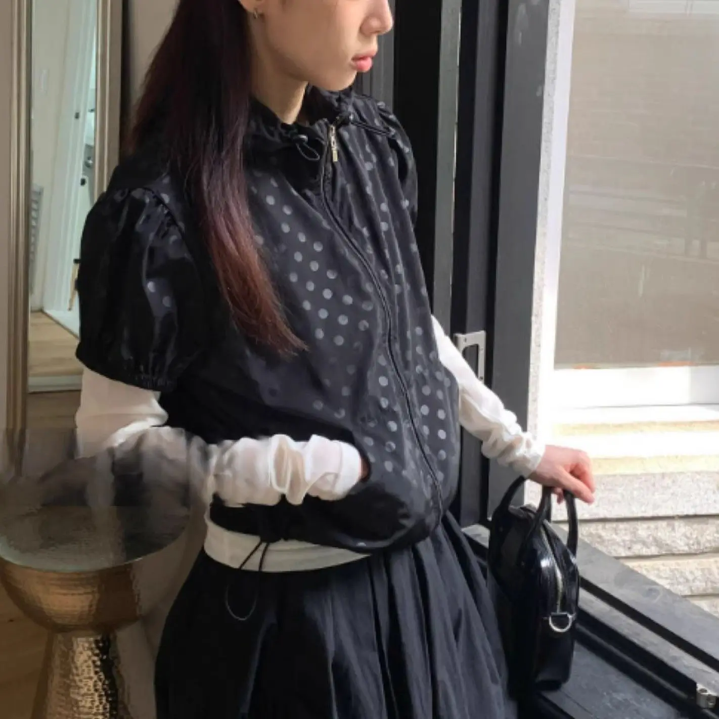 

Уличная одежда Ropa Mujer, летнее пальто с короткими рукавами на молнии и капюшоном в горошек для женщин, винтажные топы Y2k 2025, повседневная тонкая куртка