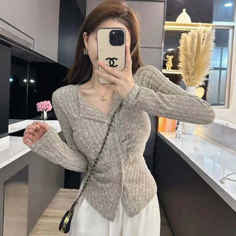 V-neck Milk Series Outfit New Long Sleeved Cardigan Women's Top Covers the Stomach and Hides Meat Knitted Sweater Base Making