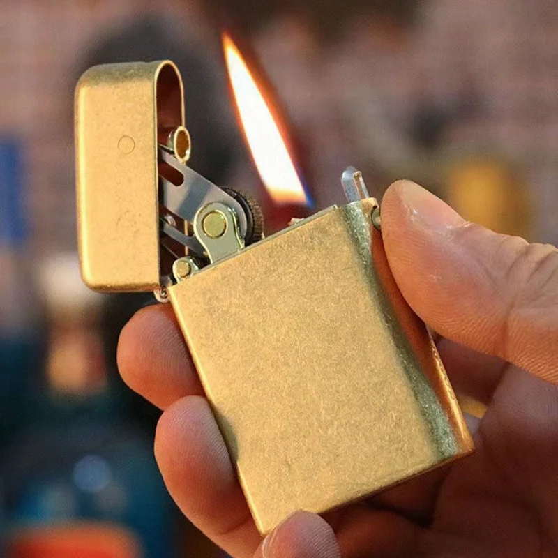 

Metal Windproof Gas oline Lighter Retro Innovative Automatic Ejection Grinding Wheel Kero sene Lighter Cigarette Accessories