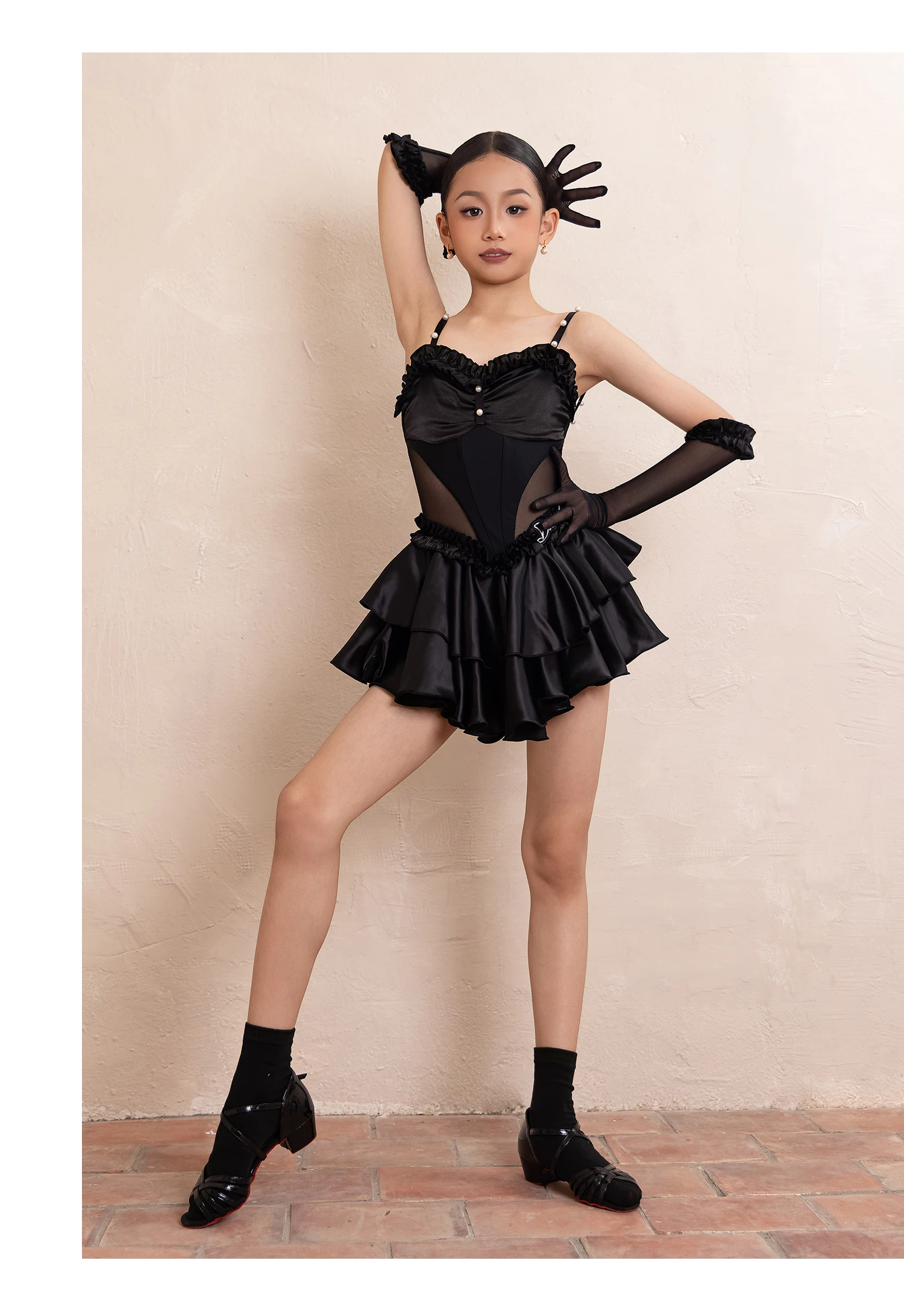 Costumes de danse latine personnalisés pour filles et enfants, uniformes d'entraînement de danse de salle de bal, robes de compétition, robe à franges