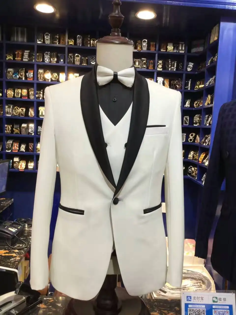 

Latest Coat Pant Designs Ivory Men's Wedding Suits Slim Fit Prom Tuxedo 3 Piece Custom Groom Blazer (Jacket+Pants+Vest)