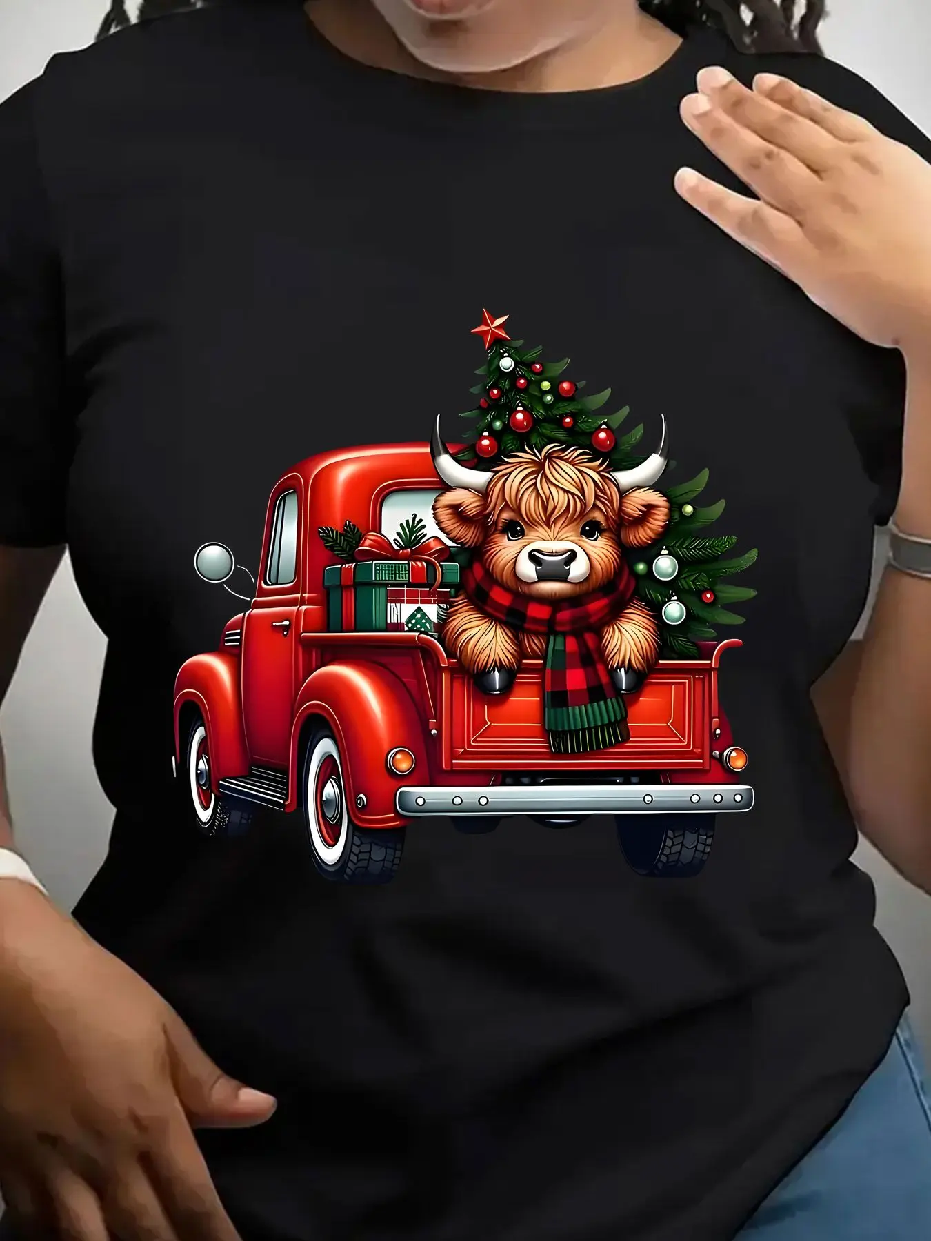Women's Trendy Crew Neck T-Shirt Highland Cow Christmas Truck Design Suitable for Casual Sportswear