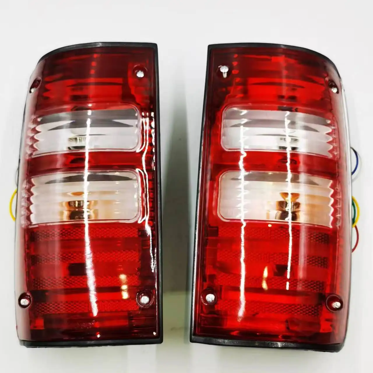 

Original High Quality Tail Lamp 4133010-d22-c1 4133020-d22-c1 For Great Wall Deer