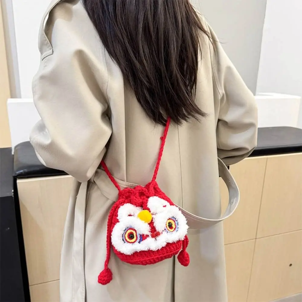 

Креативный подарок: Вязаная новогодняя сумка-кошелек ручной работы, красная, для весеннего фестиваля, с изображением льва, для детей