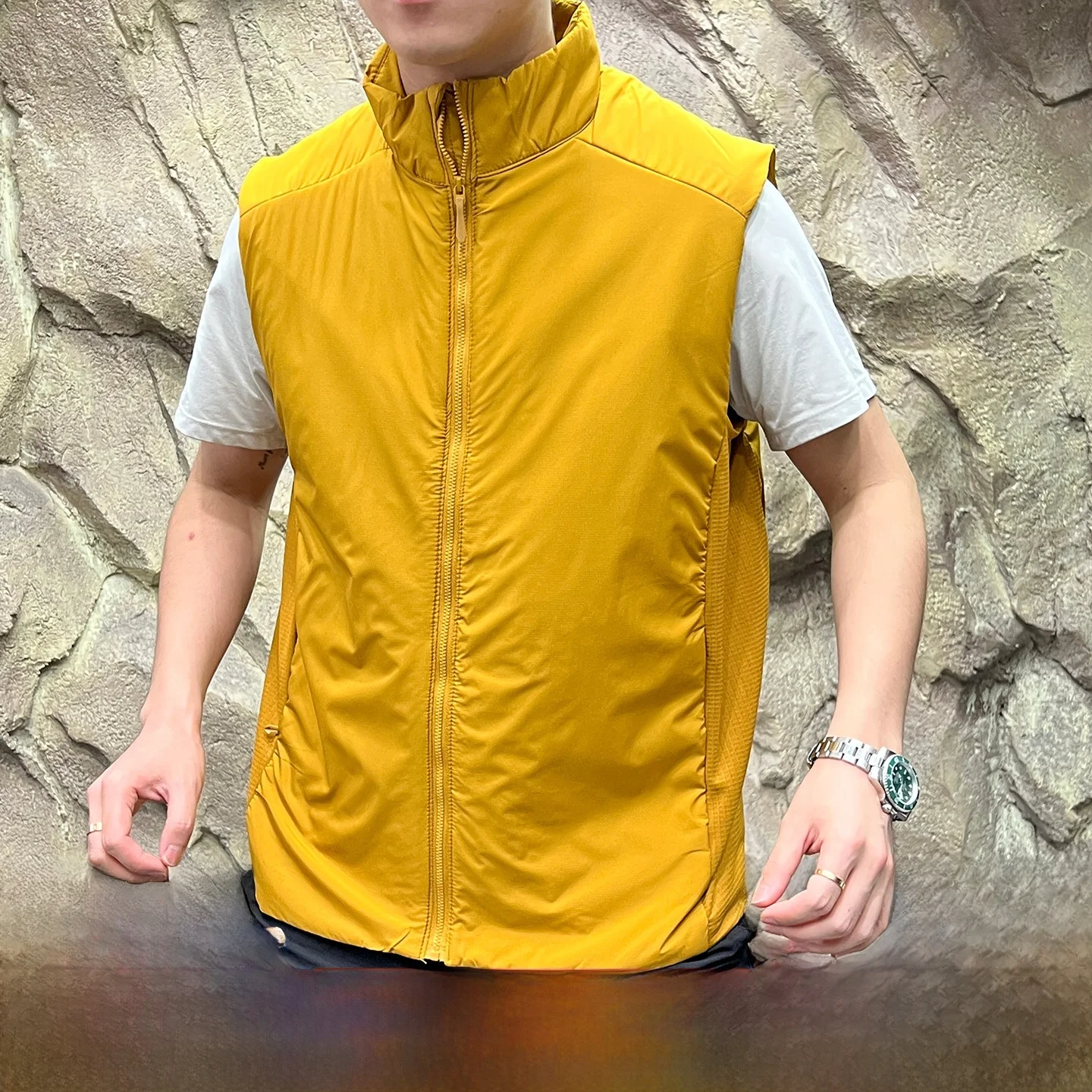 

Lightweight Outdoor Men's Autumn Winter Warm Breathable Stand Collar Cotton Vest Casual Versatile Zipper Closure Color