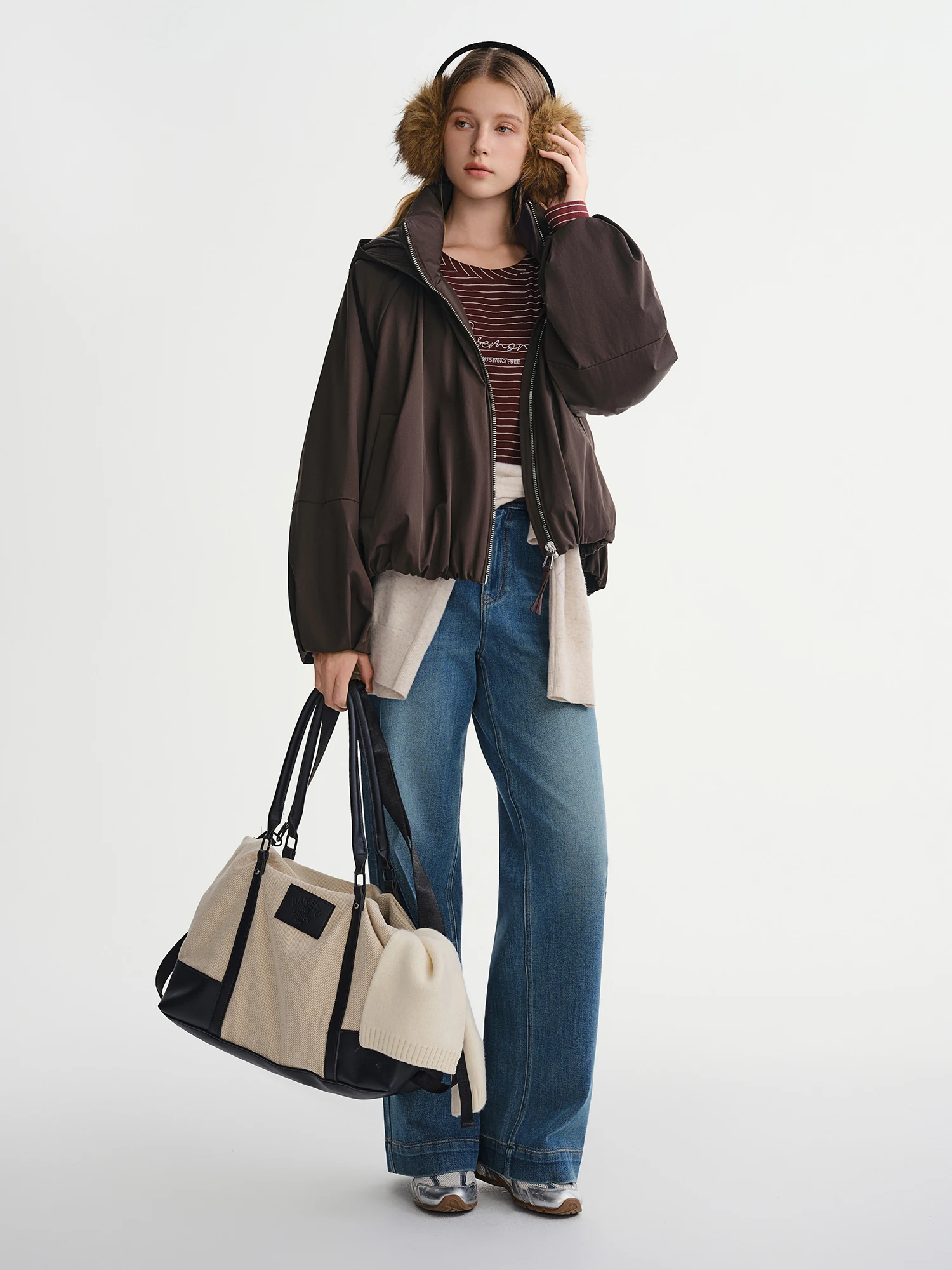 DUSHU Plus-Size Women's Caramel American Styled Design-Oriented Pleated Hooded Down Jacket Winter Flattering for Plus-Size Women