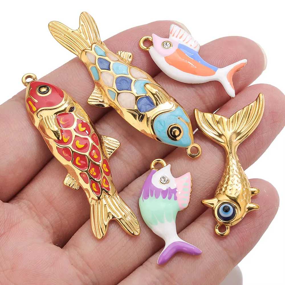 2-3pcs 스테인레스 스틸 귀여운 황금 에나멜 물고기 매력 Bohe DIY 쥬얼리 여성을위한 액세서리 만들기 목걸이 귀걸이 도매