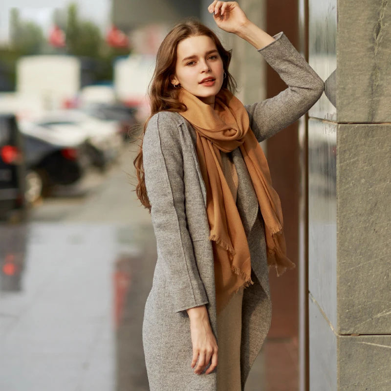 Bufanda de lana multifunción para mujer, chales de diseñador de lujo, pashmina, marca de lujo, invierno, 100, 2024