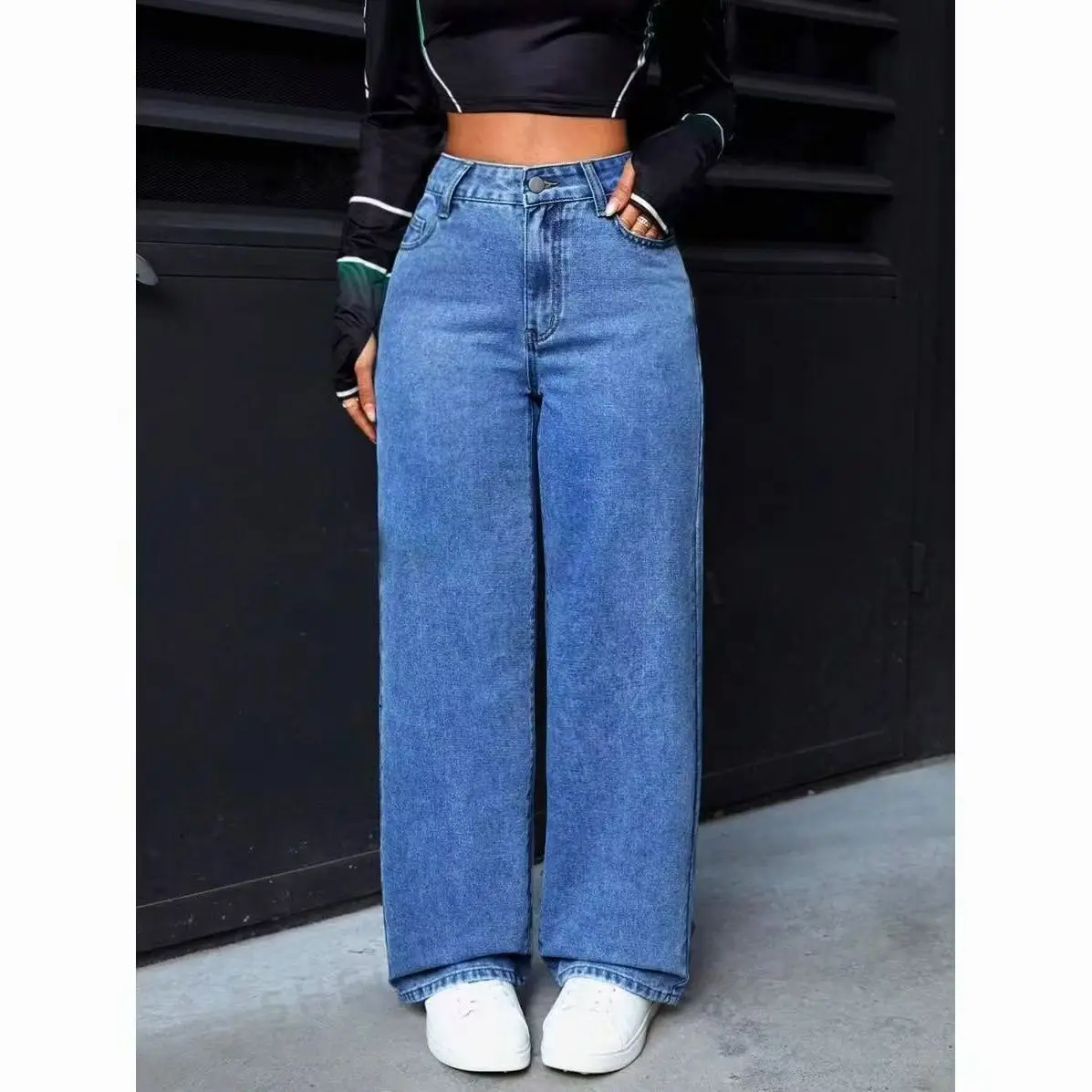 Jeans Femininos de Cintura Alta com Lavagem Azul Americana, Corte Reto, Estilo Solto, com Bolsos Frontais e Traseiros, Jeans Casuais para o Dia a Dia