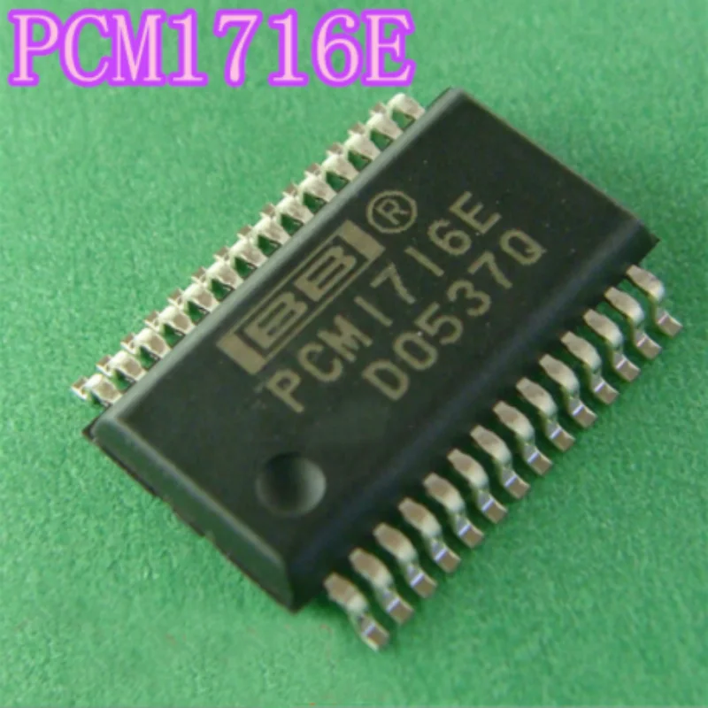 PCM1716E NEW Original Genuine Audio 24 Bit DAC Digital To Analog Converter Chip Packing 28-SSOP