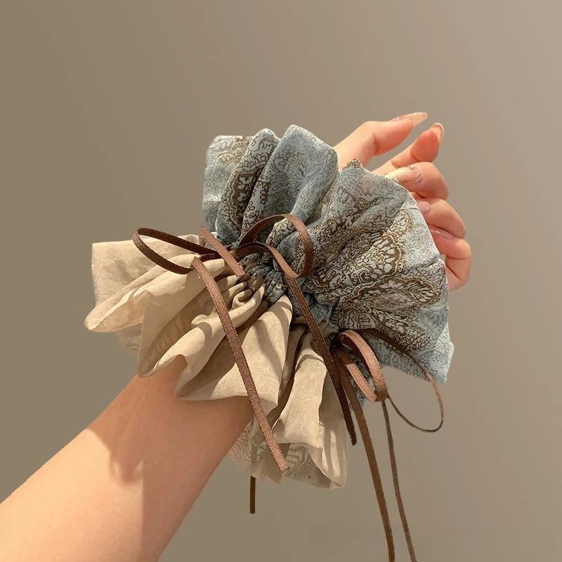 

Large elastic hair tie. High-end vintage floral print fleece hair tie, new for women