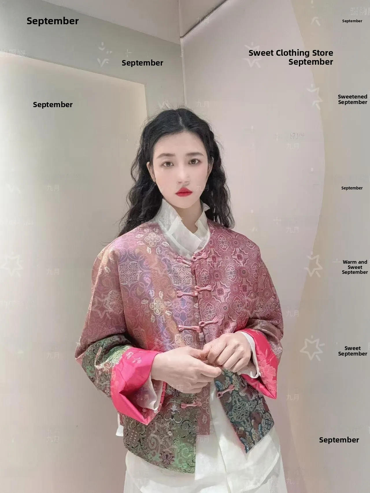 

Новая осенняя китайская вышитая тяжелой вышивкой пальто-ханьфу в национальном стиле для женщин, модная коллекция весеннего сезона