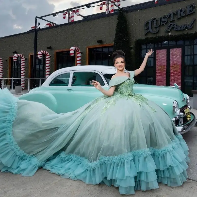 

Customized Mint Green Quinceanera Dresses Off The Shoulder Applique Beading Tull Tiered Sweet 16 Dress vestidos de 15 años