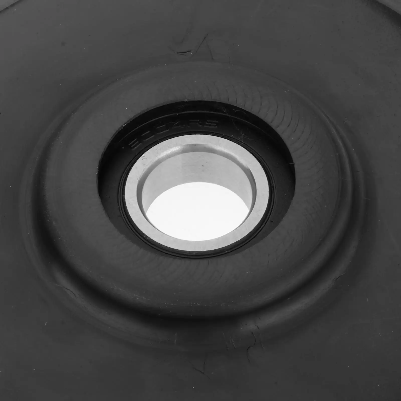 

Усиленное направляющее колесо (ролик) с внешним диаметром 5,63 дюйма и резиновым подшипником для снегоходов Arctic Cat