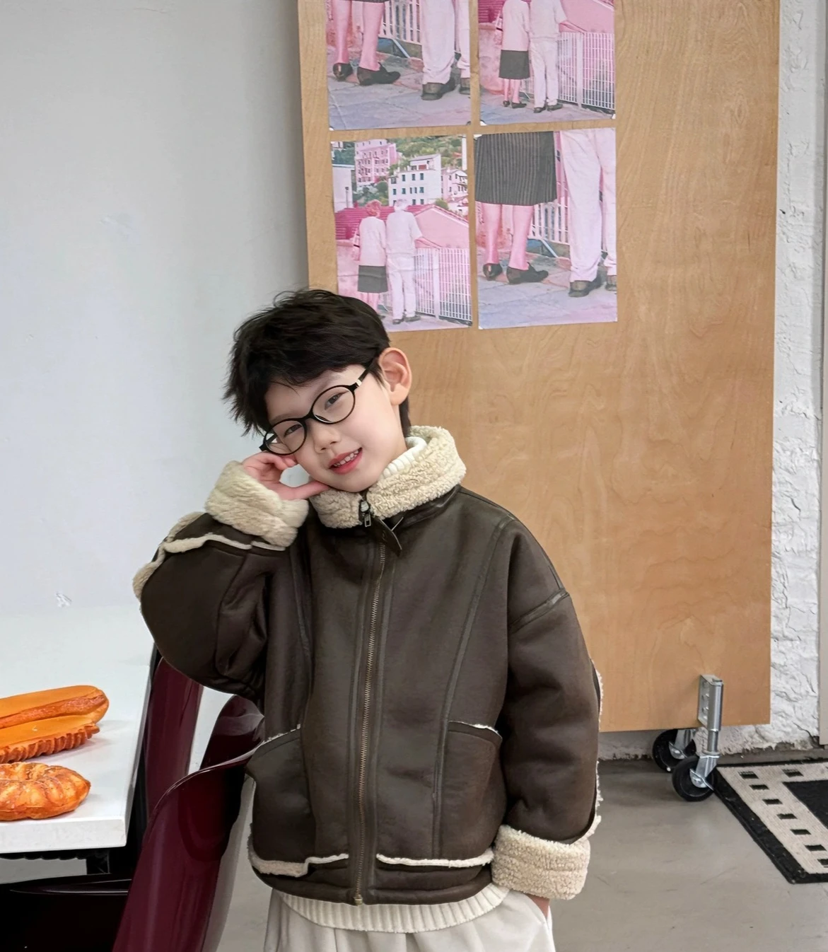 

Boys and Girls 2025 Winter New PU Leather Lamb Wool Jacket Korean Motorcycle Thick Standing Collar Short Fur Coat