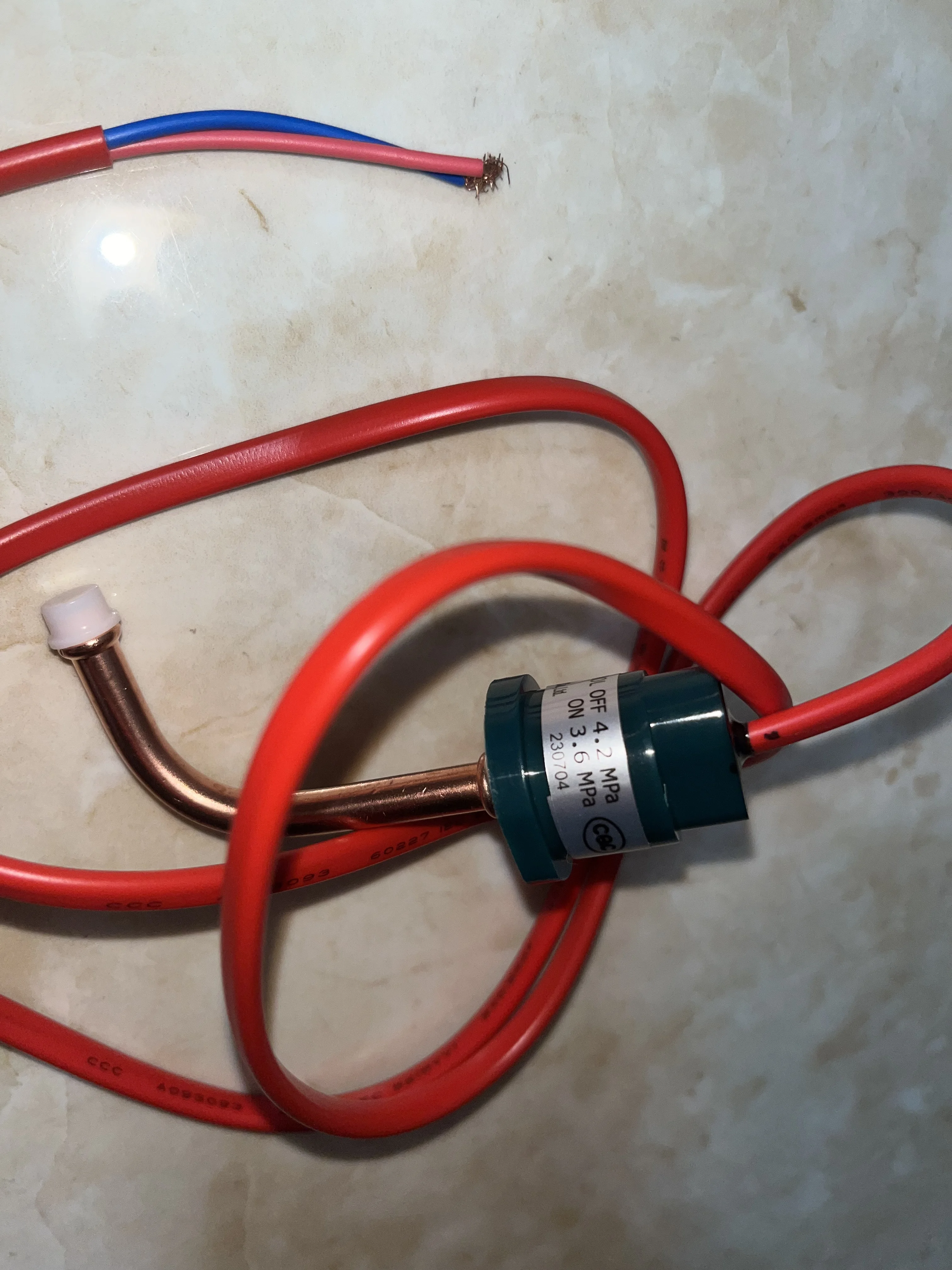 Imagem -02 - Controlador de Pressão Manifold Fora 4.2mpa em 3.6mpa 250v 3a Yk4.2 3.6