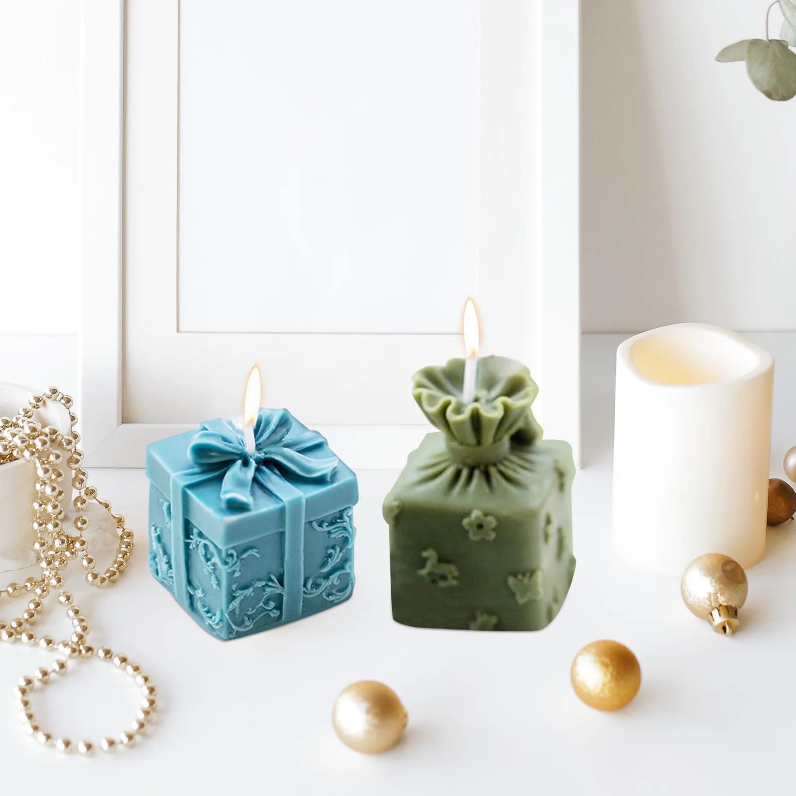 

2Pcs Christmas Gift Design Mold DIY Aromatherapy Candles Mould Handmade Craft Handmade Mold DIY Candles Maker