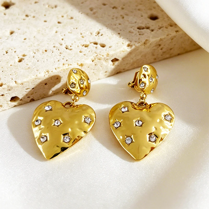 Strass-Sternherz-Ohrclips für Damen, 18K vergoldeter Edelstahl, wasserdichte Ohrringe, Nischenschmuck, Geschenk