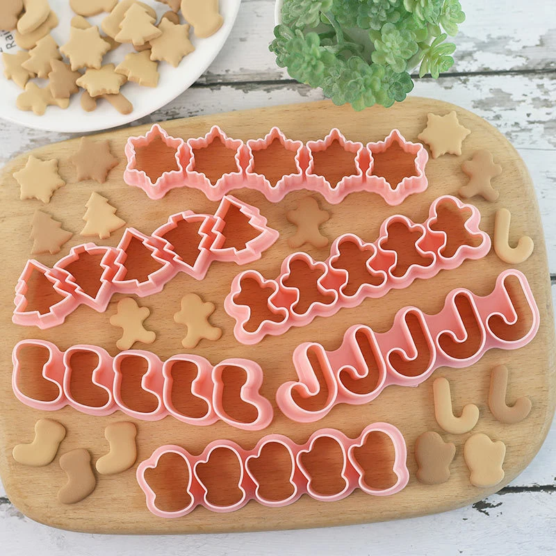 Mini Christmas Cookie Cutters Stamp Xmas Tree Gingerbread Man Pattern Biscuit Embosser Mould Cake Fondant Baking Decorating Tool