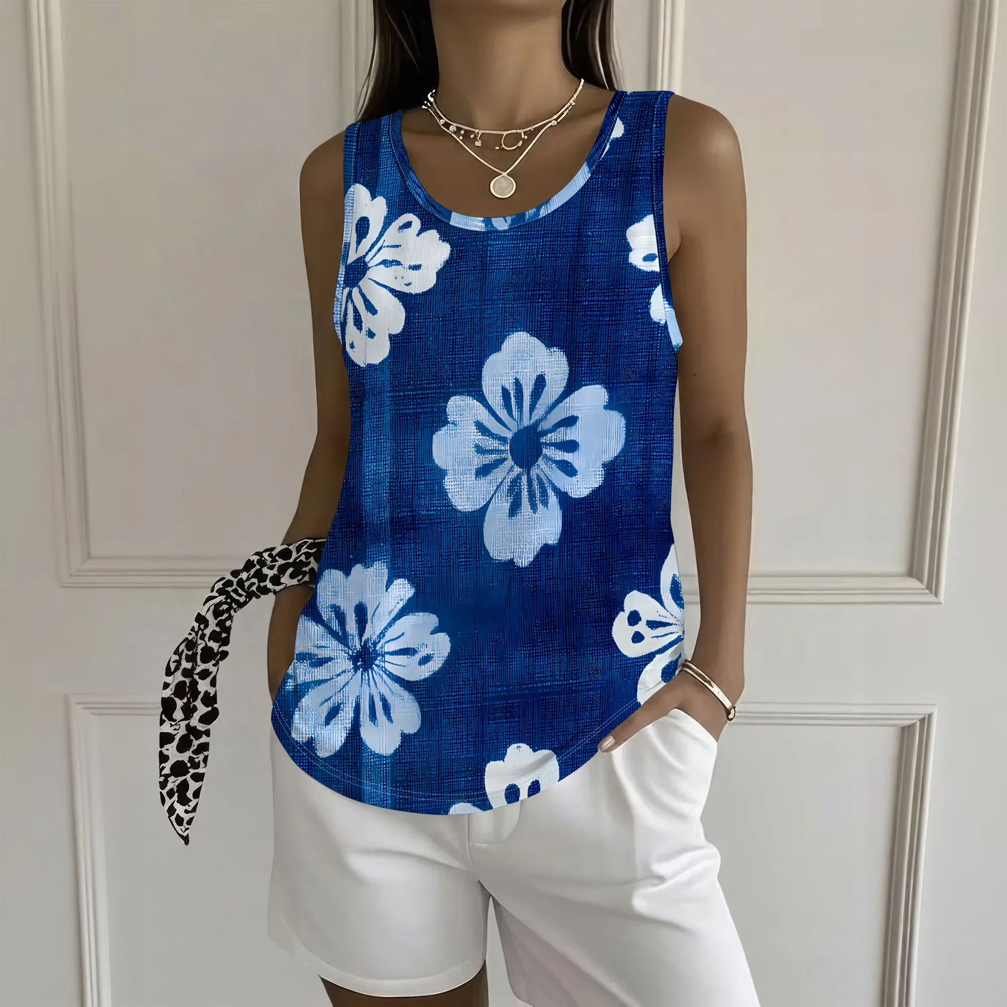 Blue Floral Print Tank Top, Sleeveless Casual Blouse, Summer Beach Vacation Tee, Loose Fit Tops for Women, S-2XL