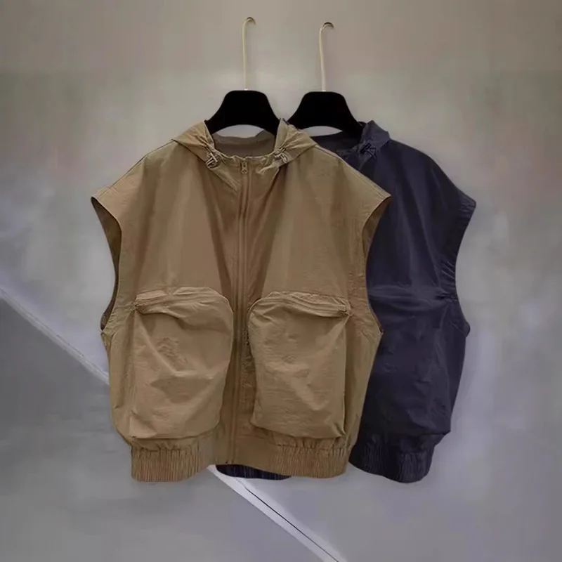 2026 Summer New Lightweight Zip Pocket Hooded Vest, Breathable Loose Sleeveless Outdoor Sports Waistcoat Unisex Outerwear Tank