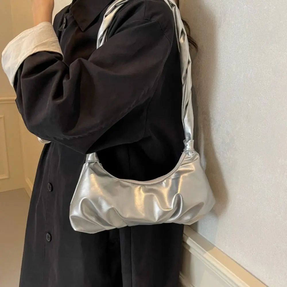 Temperament Sweet Cloud Shoulder Bag Elegant Wrinkle Underarm Bag Minority Design Pure Color Handbag Girls