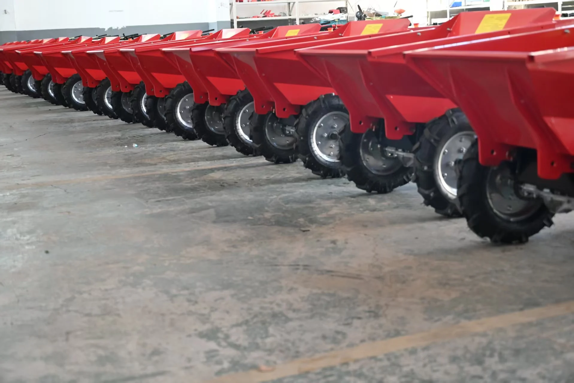 

Professional Construction Hand Push Wheeled Self-Dumping Cart Automatic Tipping Hopper Truck Material Dumper