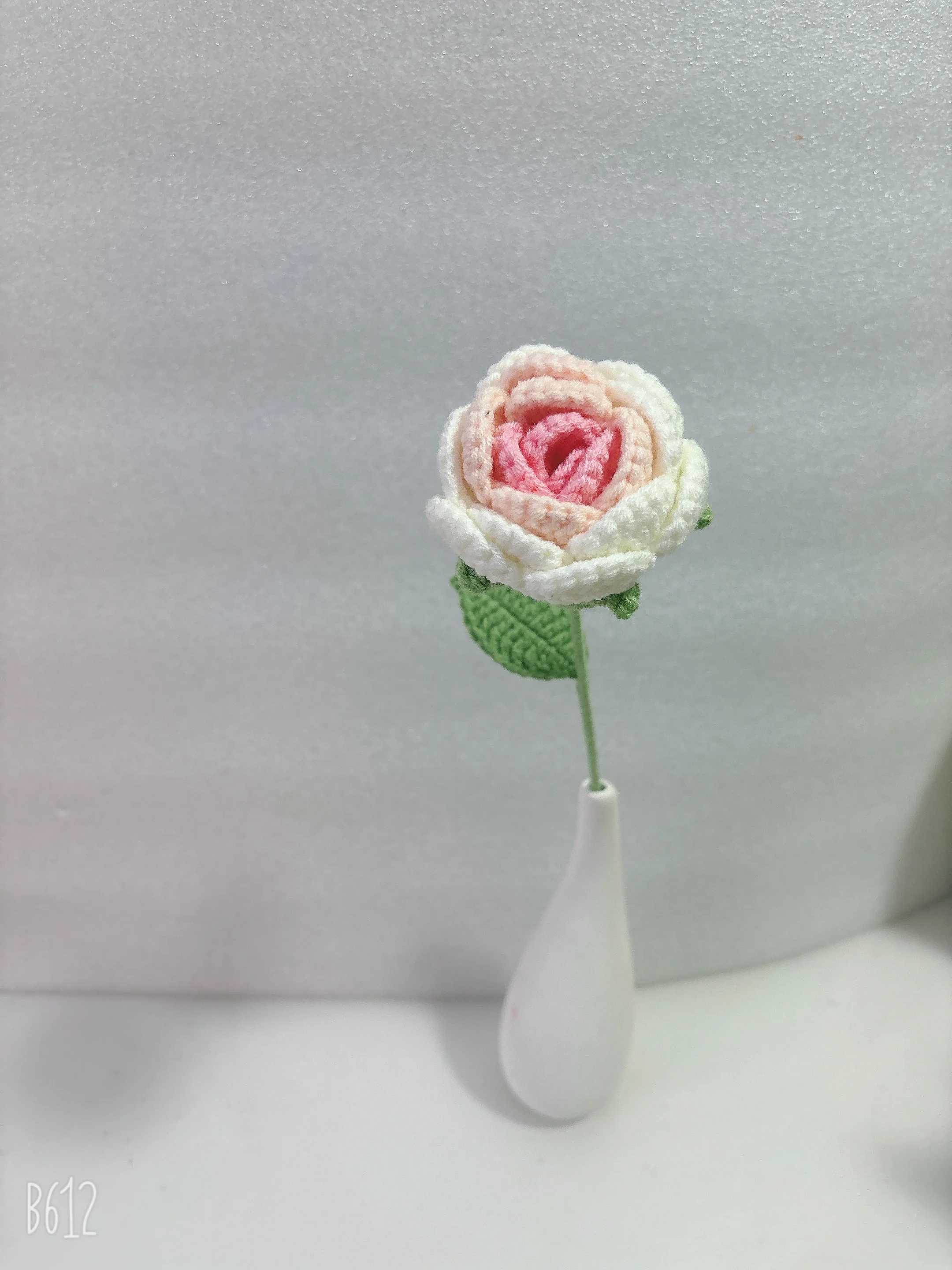 Hand-knitted Rose Crochet Flowers Artificial Flower Bouquet Homemade Wedding Room Decor Valentine's Day Mother's Day Party Gift