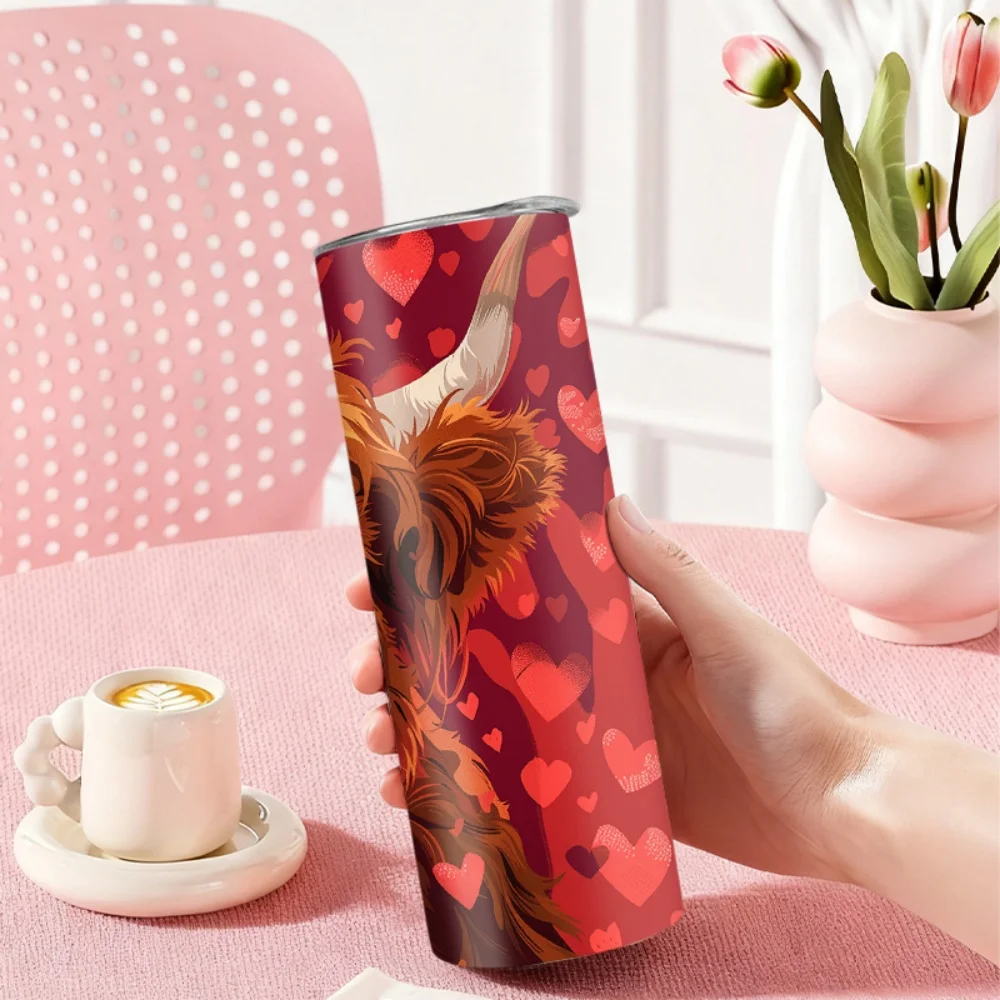 1pc Scottish Highland Cow Stainless Steel Water Bottle/Tumbler with Heart Pattern Background — 20oz (591ml) — Includes Straw