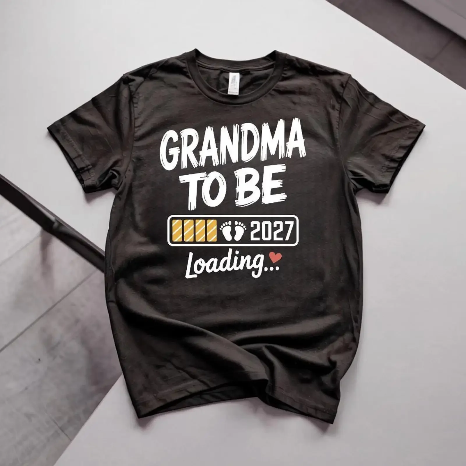 Grandma to Be 2027 Loading T Shirt Pregnancy Announcement Family Reveal vintage Washed Slightly graphic Comfortable