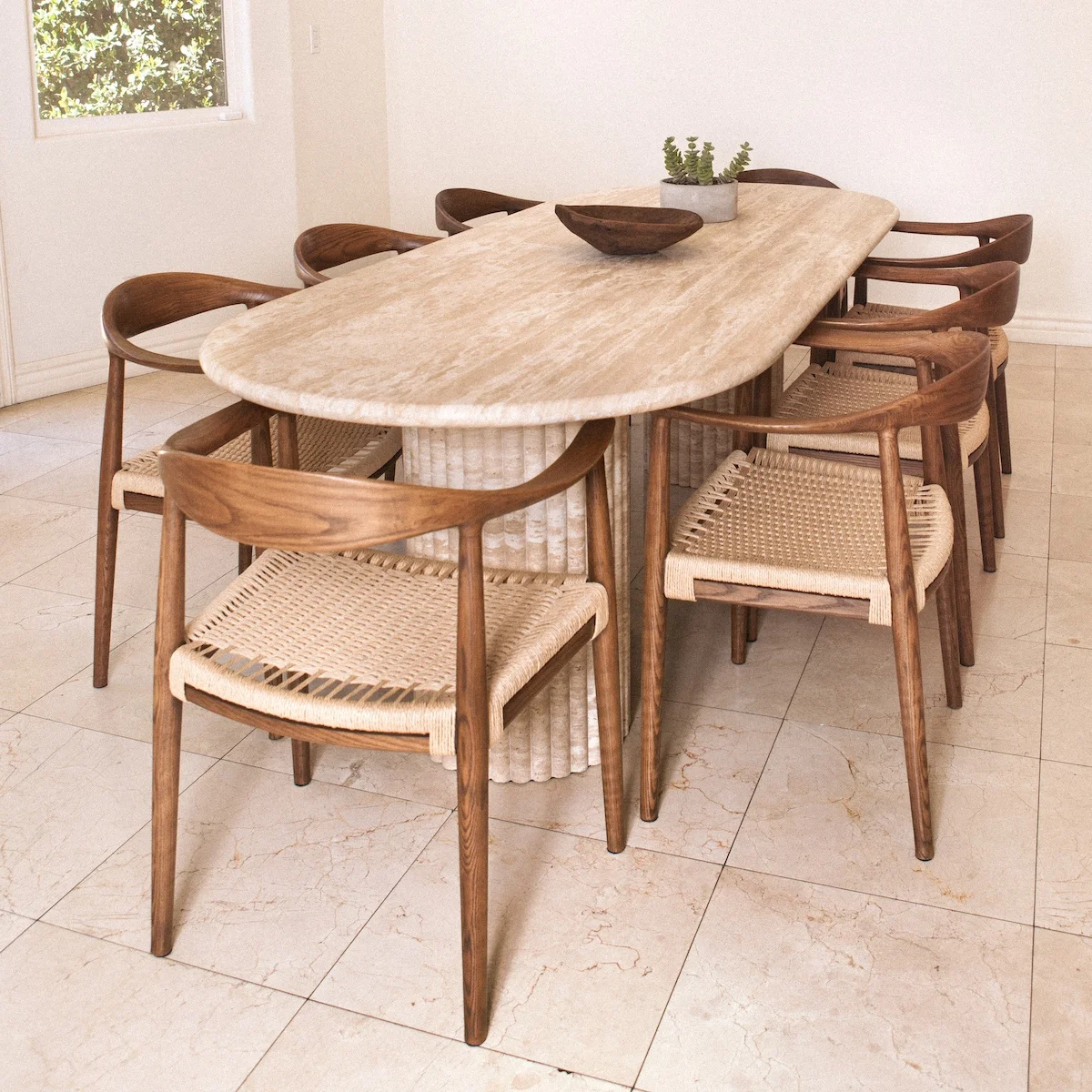 8 Seater Customized Natural Stone Fluted Oval Beige Travertine Dining Table For Villa Home