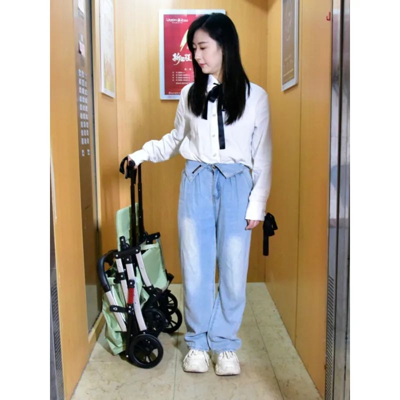Light travel can be used for adult pocket car, seat and lying stroller